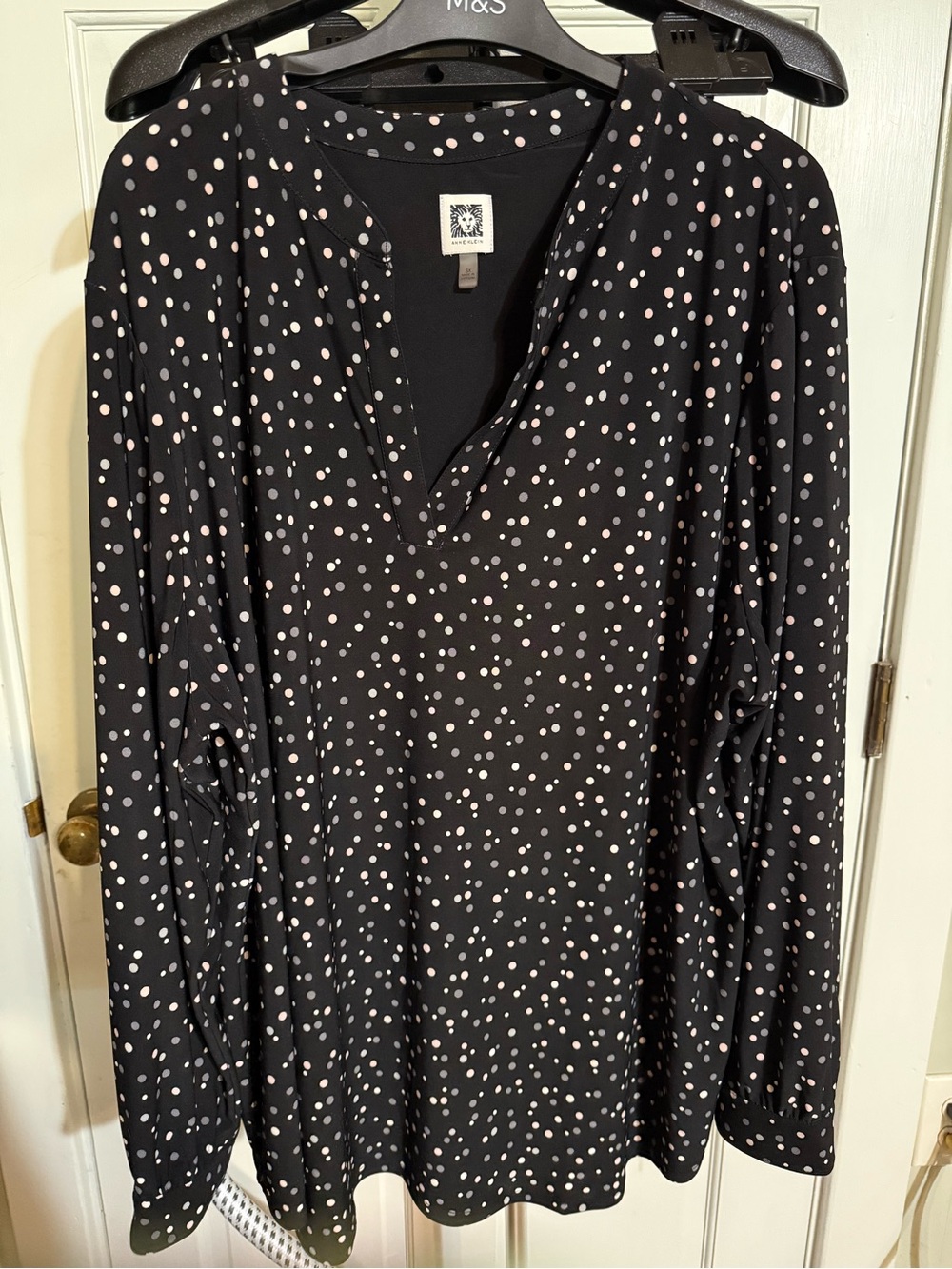 Anne Klein Black Confetti Polka Dot V-Neck Long Sleeve Top 3X